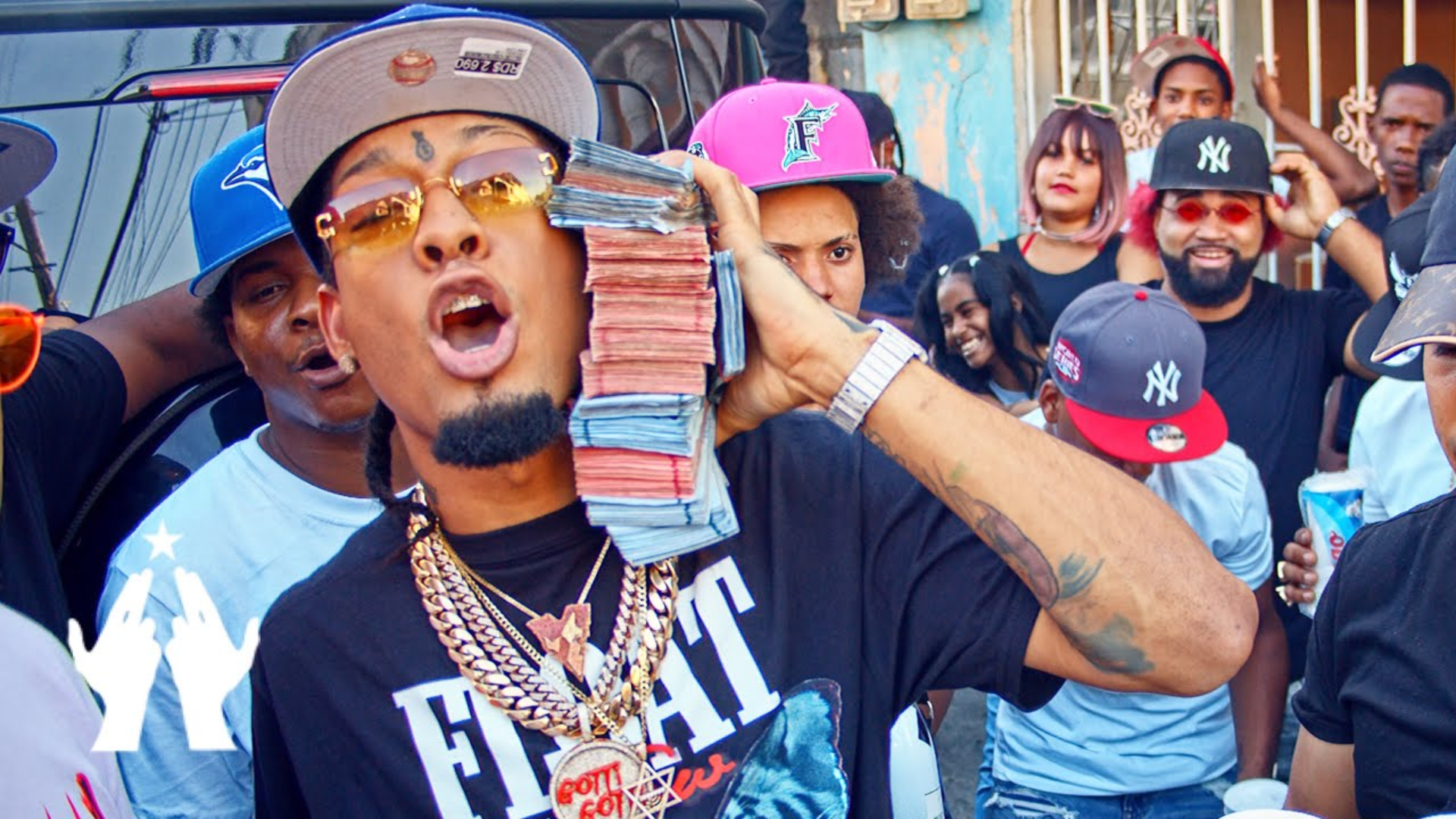 El nuevo himno del barrio: lo último de Rochy RD